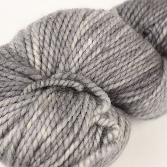 KRAEO Uncle Mulberry Worsted Yarn SW Merino Mulberry Silk 100g 215 Yds Slate - Picture 2 of 4